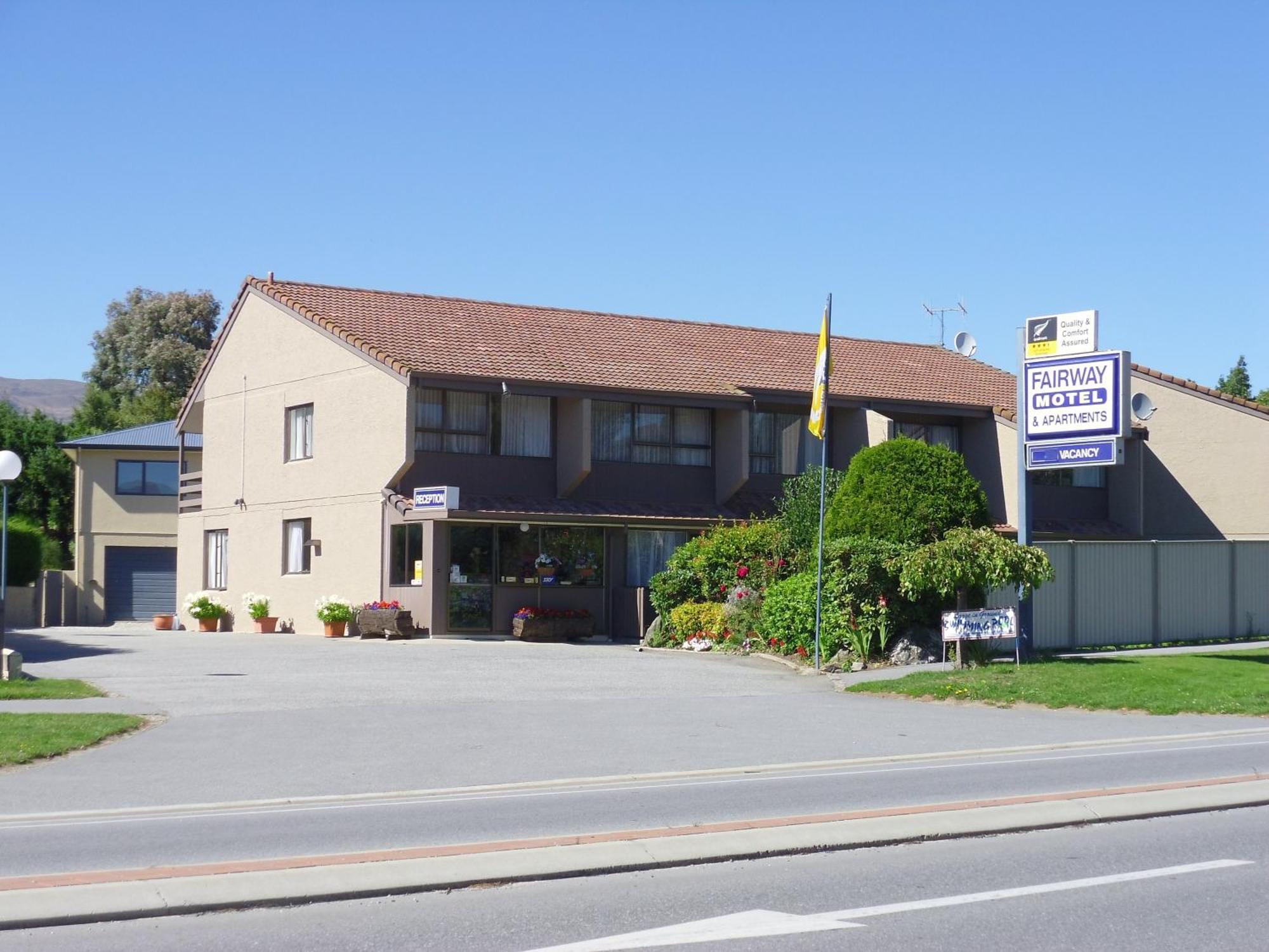 Fairway Motel & Apartments Wanaka Exterior photo